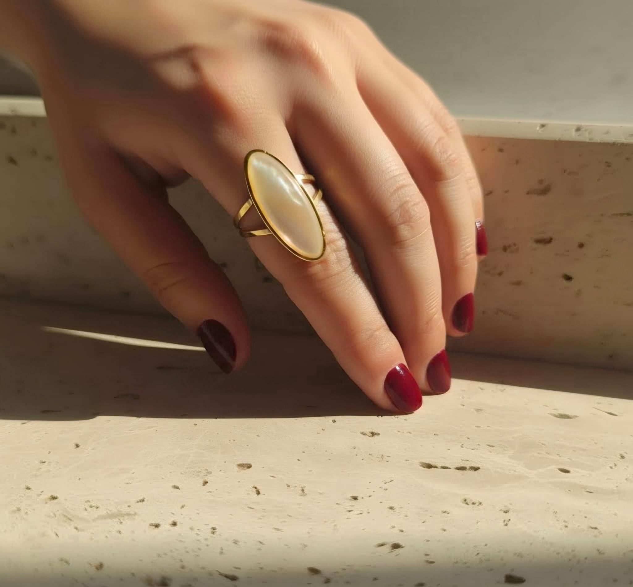 Oval Shell Ring
