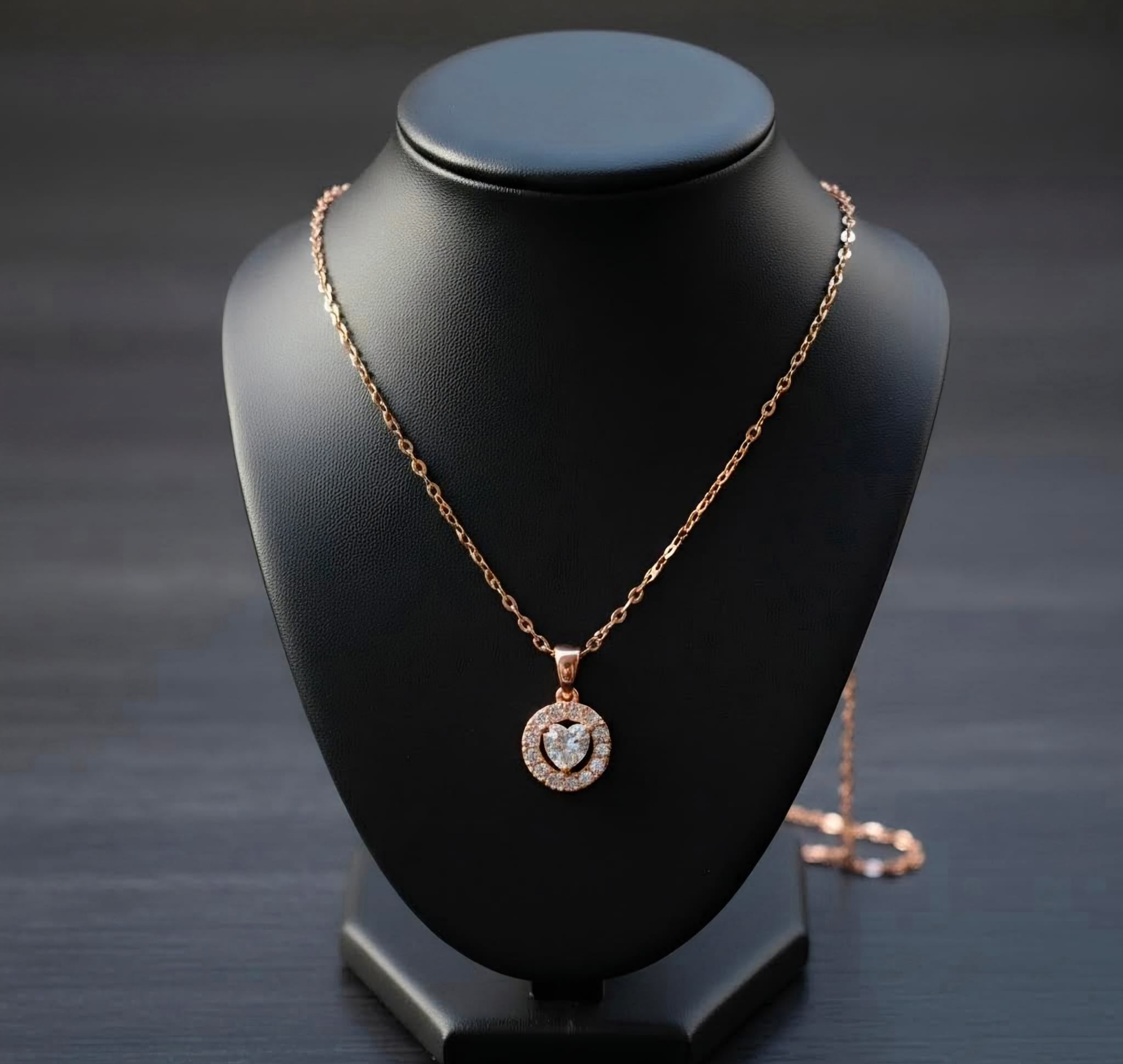 Lunéa Collection Necklace