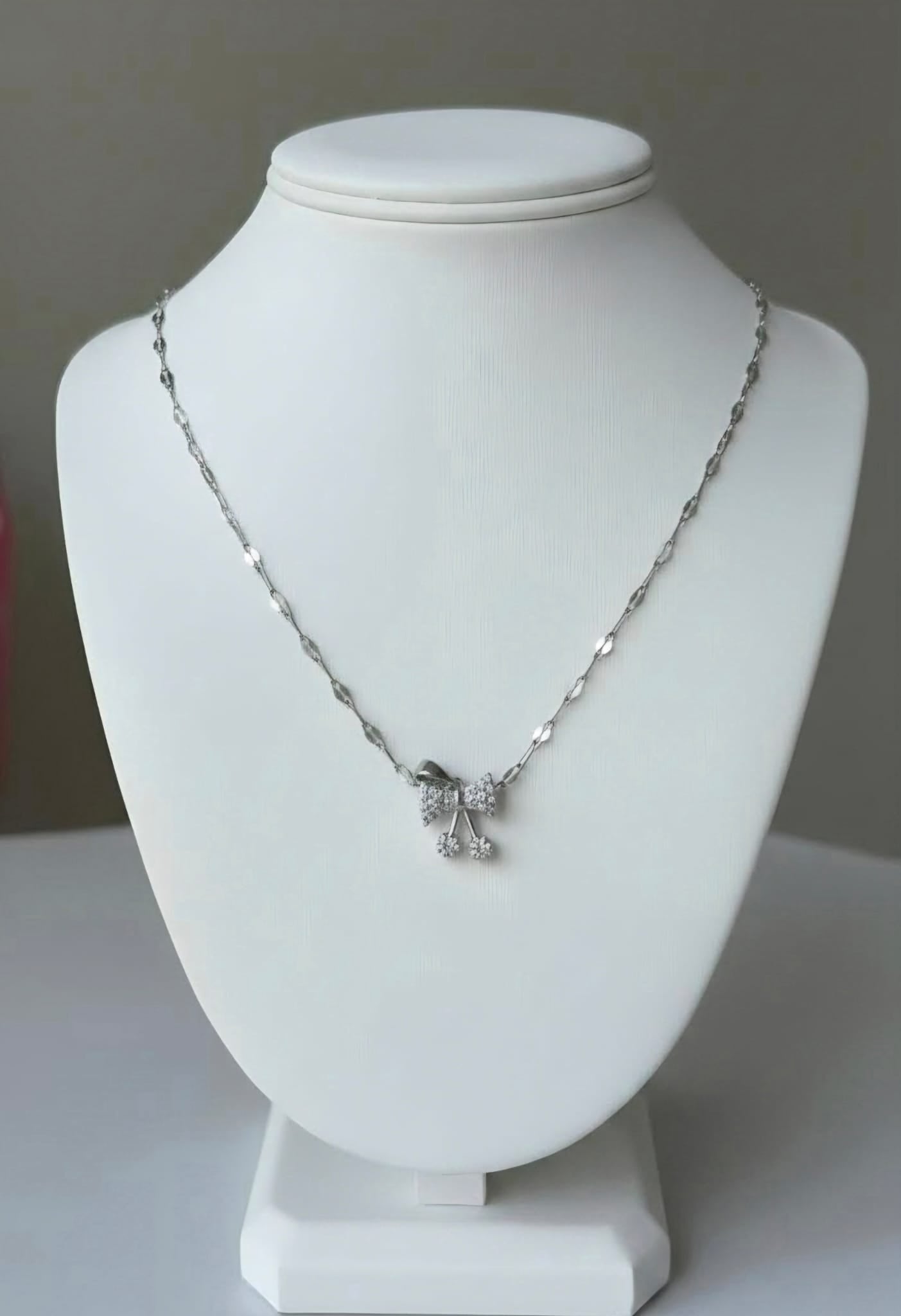Lunéa Collection Necklace